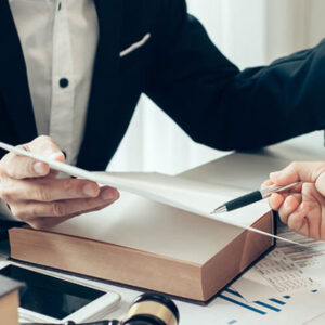 Advogado Empresarial: Sua empresa precisa de apoio jurídico