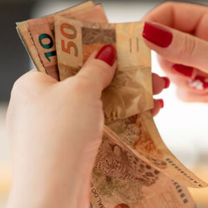 Novo Salário Mínimo 2026: Valores, Reajuste e Impactos na Economia